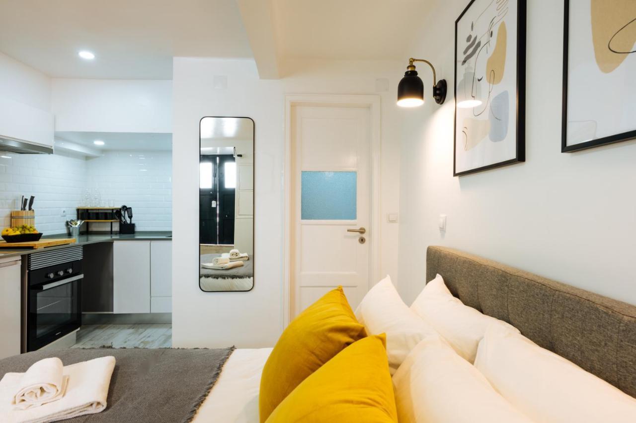 Cozy & Small Studio In The Center Lisbon Exterior photo