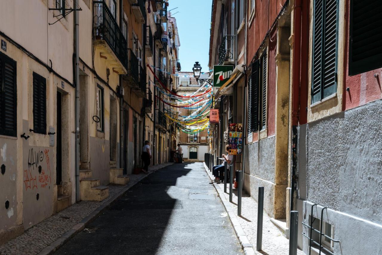 Cozy & Small Studio In The Center Lisbon Exterior photo